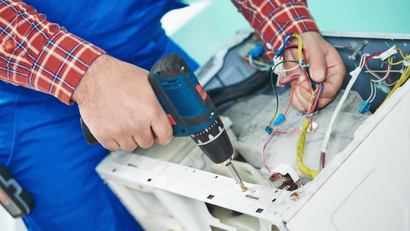 Kaynarca Hitachi servisi orijinal yedek parça kullanımı